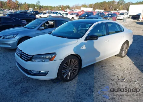 2014 Volkswagen Passat 1.8T Sport from USA, damaged, VIN 1VWBS7A33EC114016